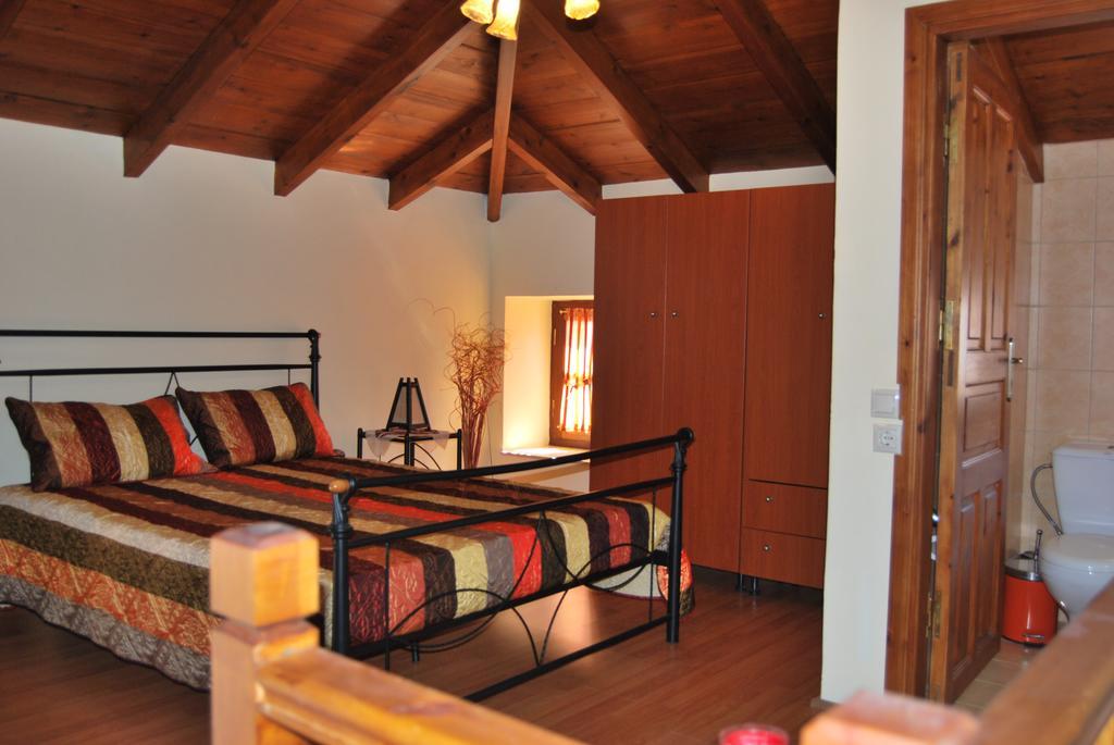 Mika'S House Villa Chalki Town Room photo