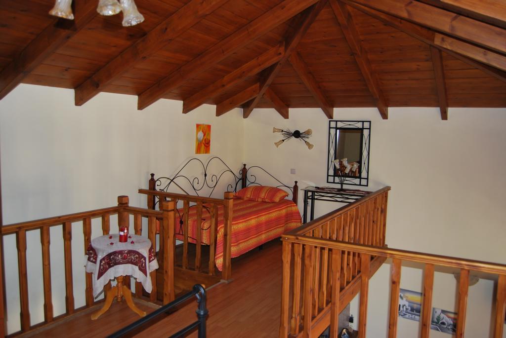 Mika'S House Villa Chalki Town Room photo